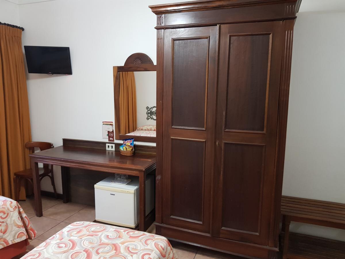 Casa Do Manequinho Hotel E Restaurante Piraí エクステリア 写真